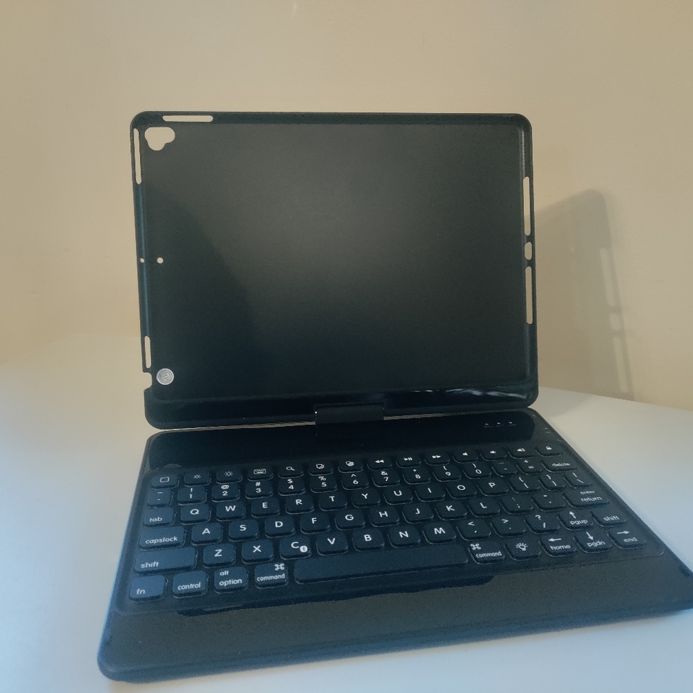 Colorful Backlight Rotating Wireless Keyboard Case For iPad 7th Gen,Air3,pro10.5